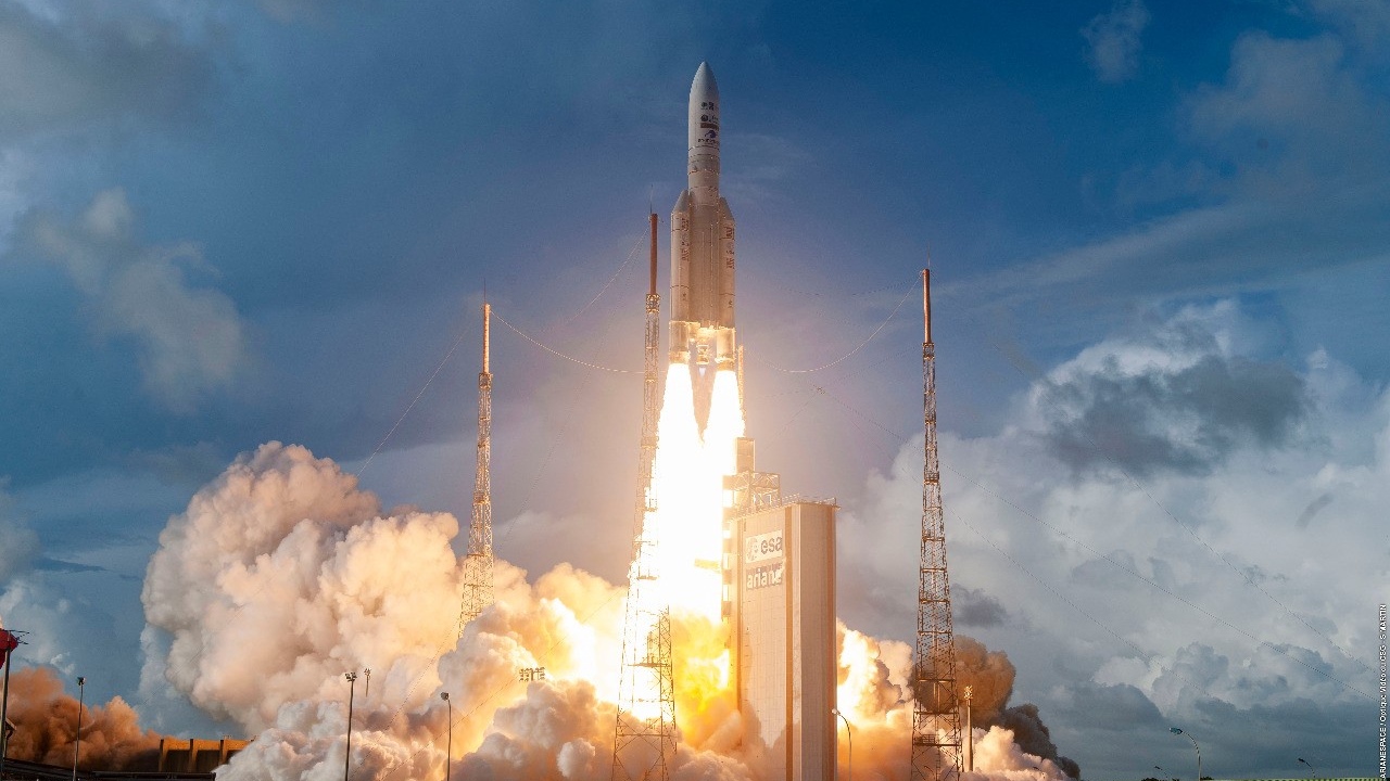 Ariane 5 successfully launches MTG-I1 satellite for EUMETSAT and two Galaxy satellites for Intelsat